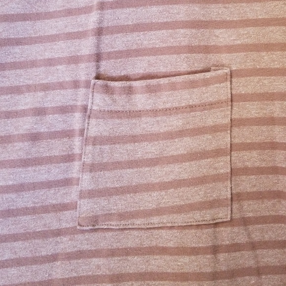 Carly - Picture 2 of 3